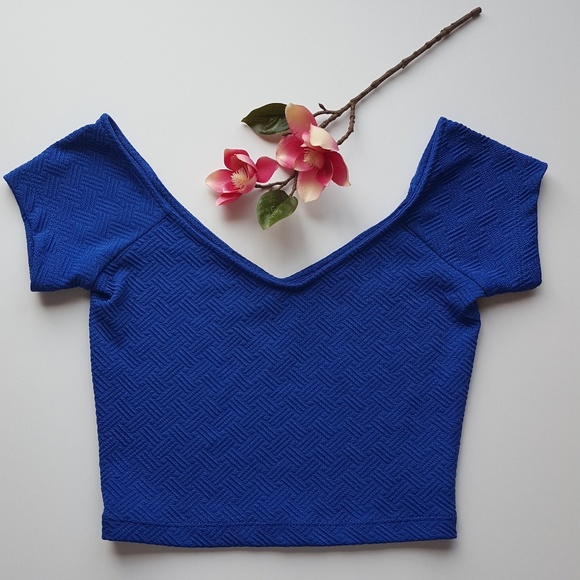 Arden B Tops - ✿ NWOT Arden B Crop Top